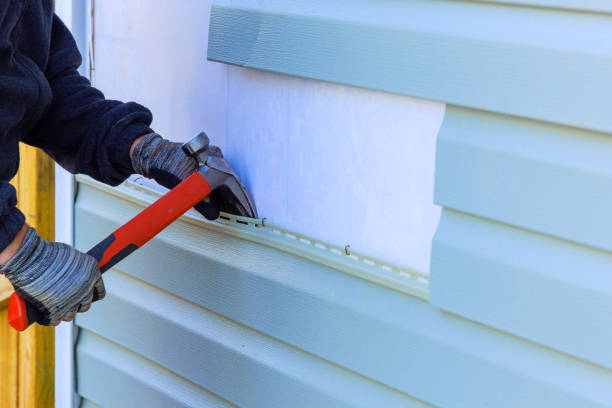Reliable Wood Siding contractor in Glencoe, IL by Squared Siding